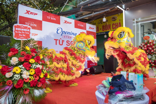 Z-Models 13 - Công ty truyền thông tổ chức sự kiện Z-Models Tổ chức lễ khai trương