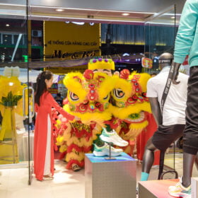 tổ chức sự kiện