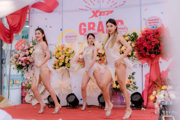 Tổ chức lễ khai trương