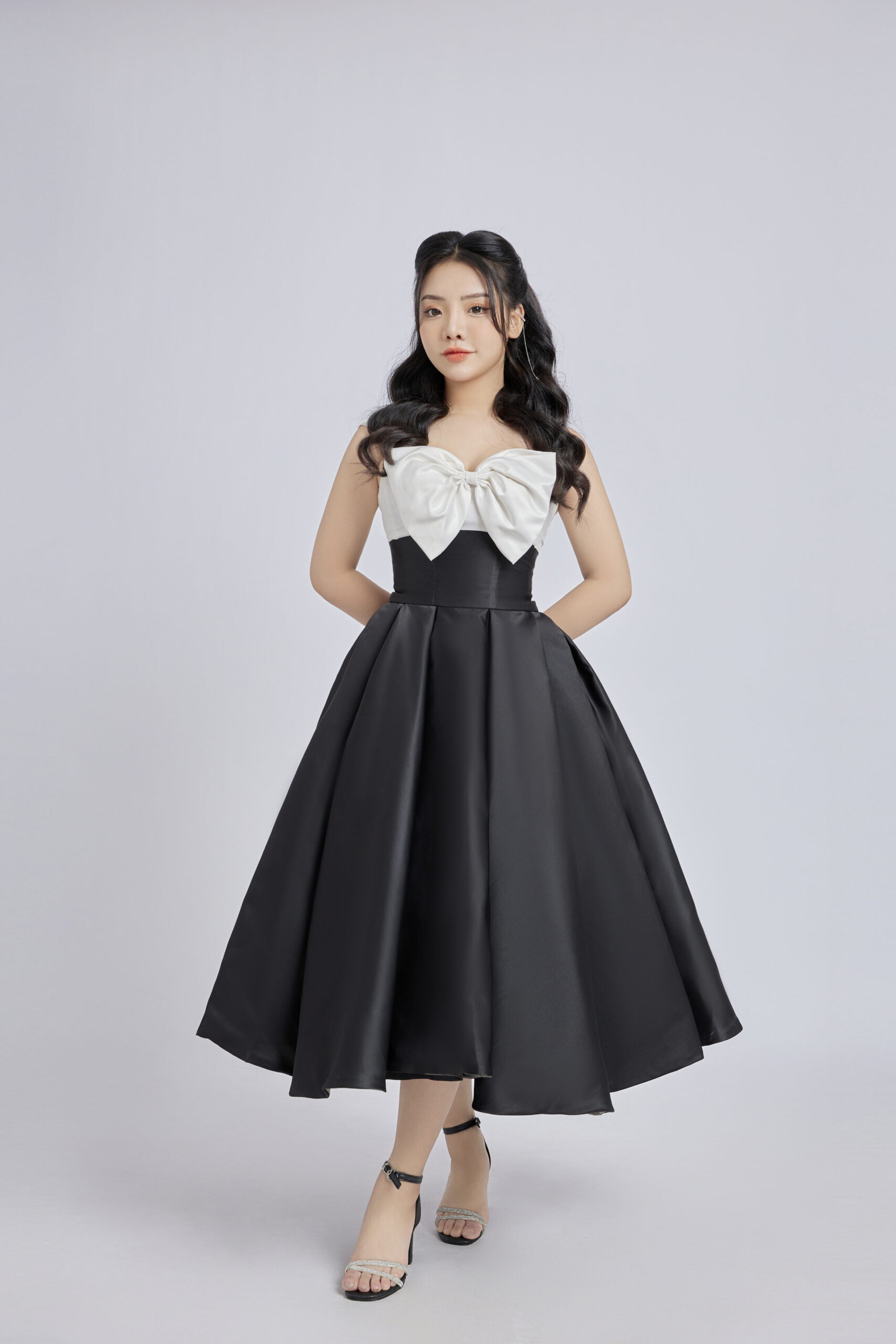 Z-Models 27 - Công ty truyền thông tổ chức sự kiện Z-Models R6B 7019 scaled - Công ty truyền thông tổ chức sự kiện Z-Models