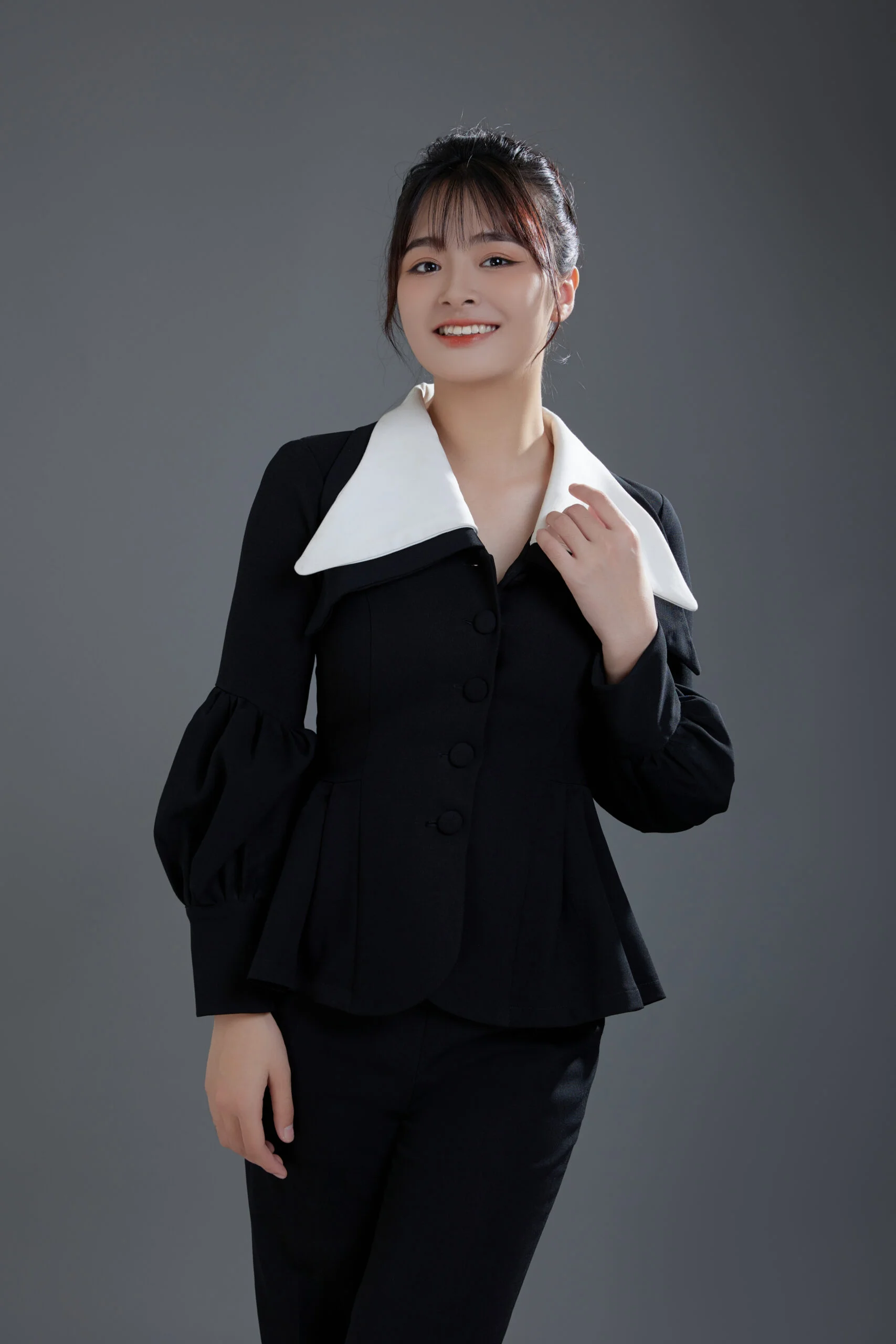 R6B 8014 scaled - Công ty truyền thông tổ chức sự kiện Z-Models