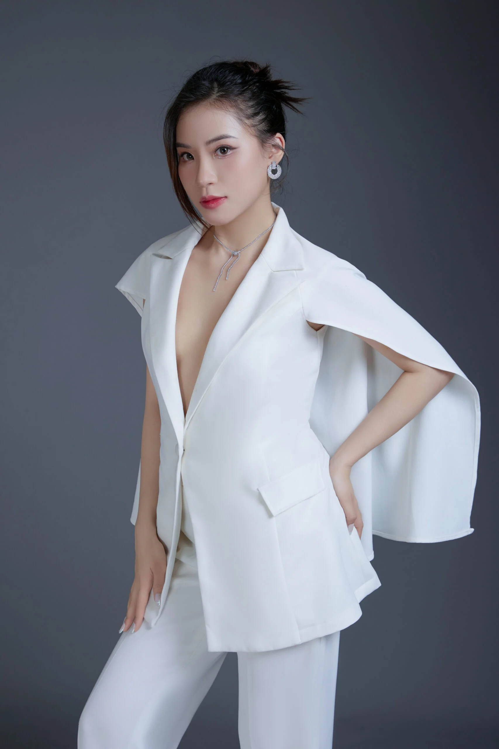 R6B 8160 1 scaled - Công ty truyền thông tổ chức sự kiện Z-Models