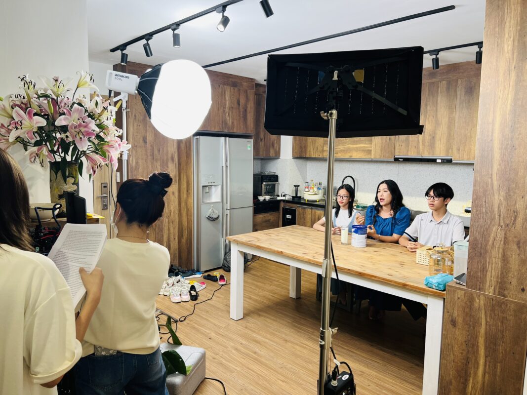 Hợp tác KOL, KOC đại sứ thương hiệu sản phẩm 1 - Công ty truyền thông tổ chức sự kiện Z-Models z4816370626146 e95c045daf8bc748b387823bbe5922ee - Công ty truyền thông tổ chức sự kiện Z-Models